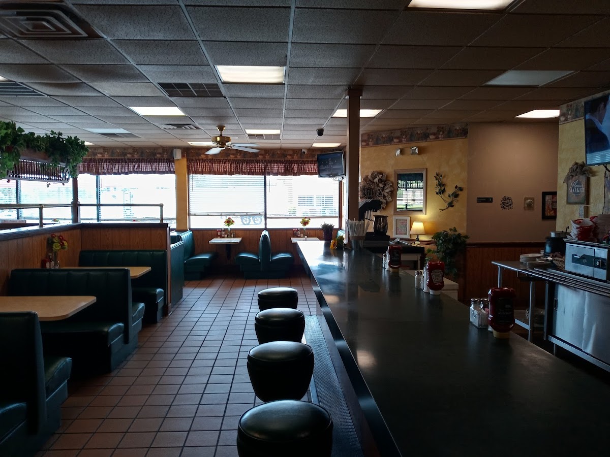 Country Style Restaurant